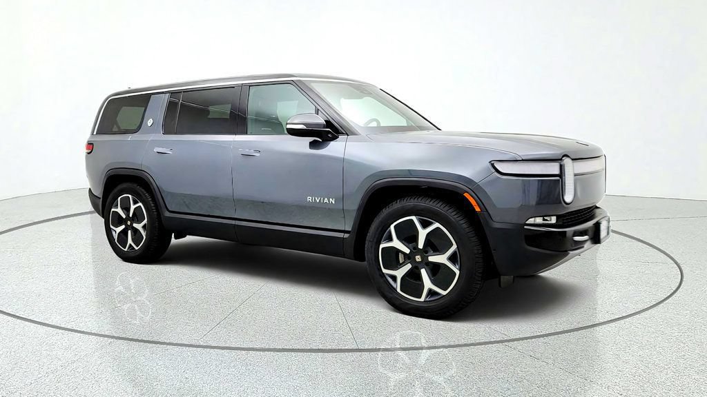 Used 2024 Rivian R1S Adventure Dual AWD/4WD image 3