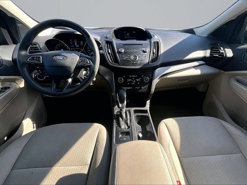 Used 2018 Ford Escape SE FWD image 17