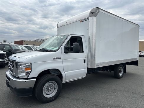 New 2024 Ford E-350 and Econoline 350 Super Duty w/ Power Windows & Locks Group image 9