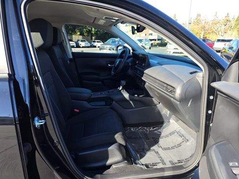 Certified 2025 Honda HR-V LX image 12