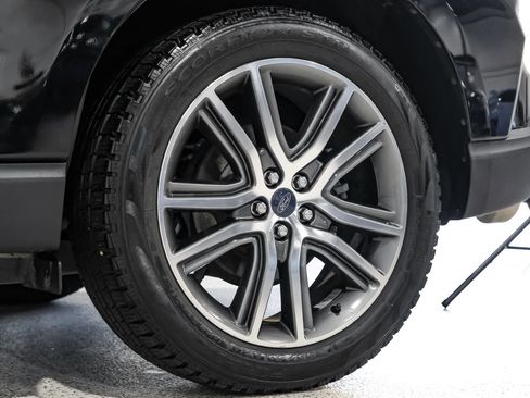 Used 2019 Ford Edge Titanium image 70