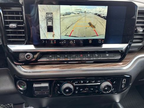 Used 2024 Chevrolet Silverado 1500 RST AWD/4WD image 30