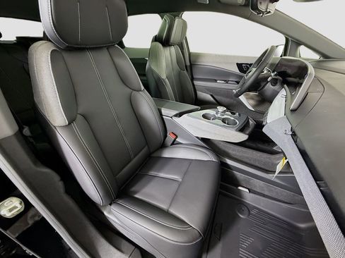 New 2026 Cadillac Optiq Luxury 1 image 29