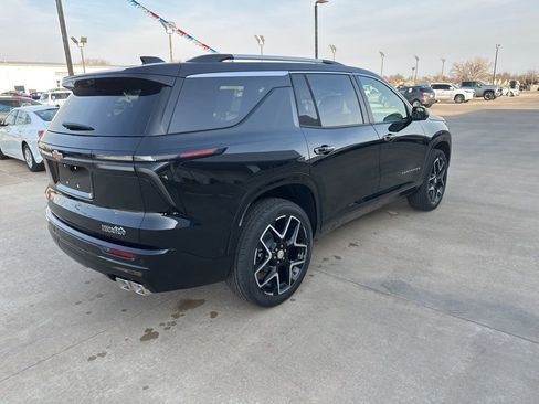New 2026 Chevrolet Traverse High Country FWD image 34