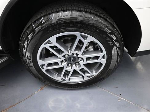 Certified 2026 Ford Expedition Active AWD/4WD image 20