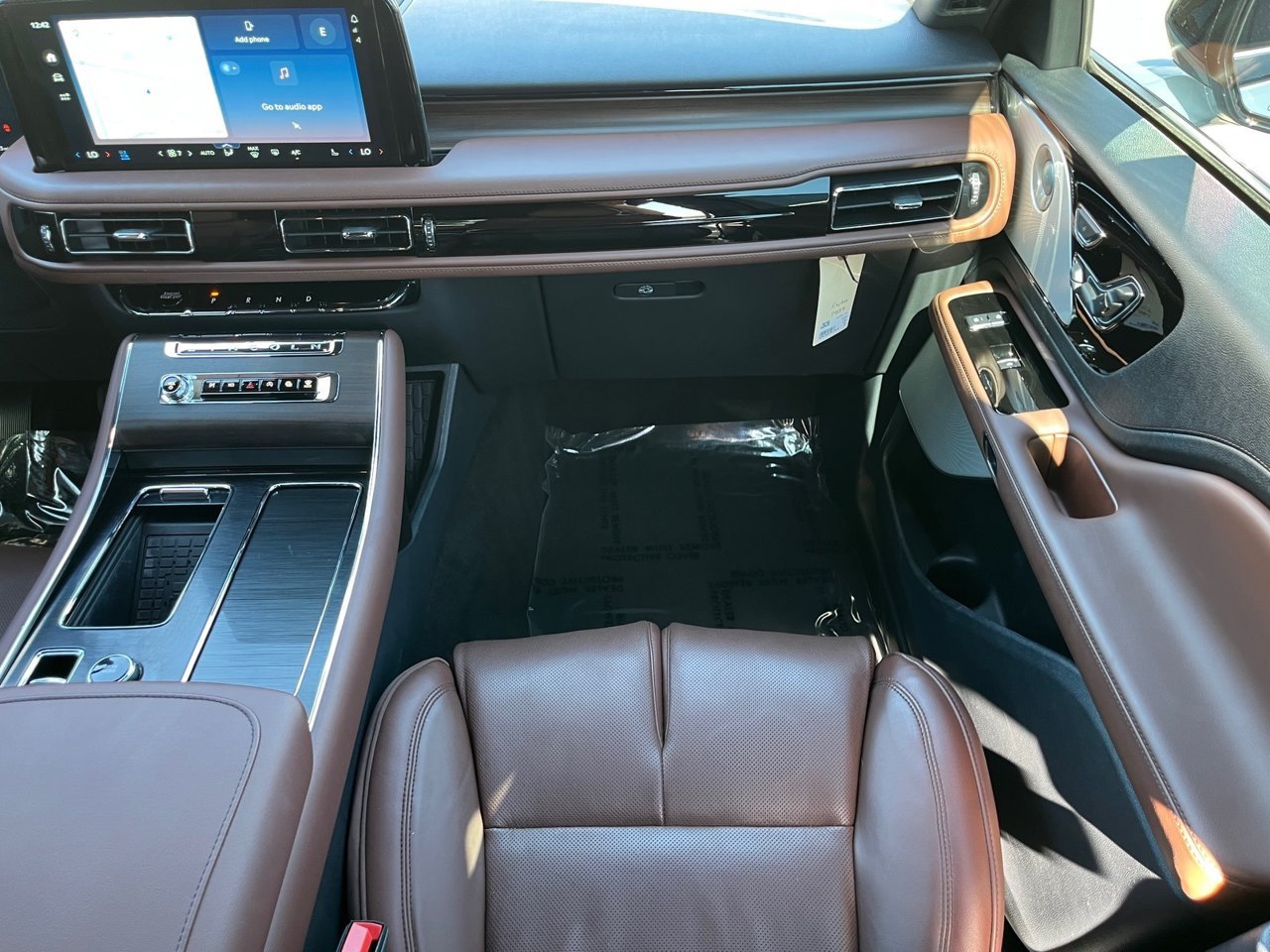 Used 2026 Lincoln Aviator Reserve w/ Luxury Package RWD image 15