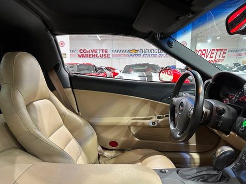 Used 2007 Chevrolet Corvette Coupe w/ Preferred Equipment Group RWD image 14