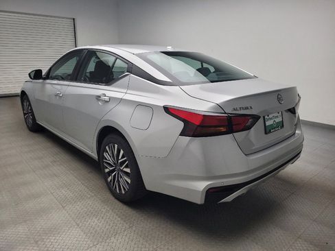 Used 2023 Nissan Altima 2.5 SV w/ SV Premium Package AWD/4WD image 5