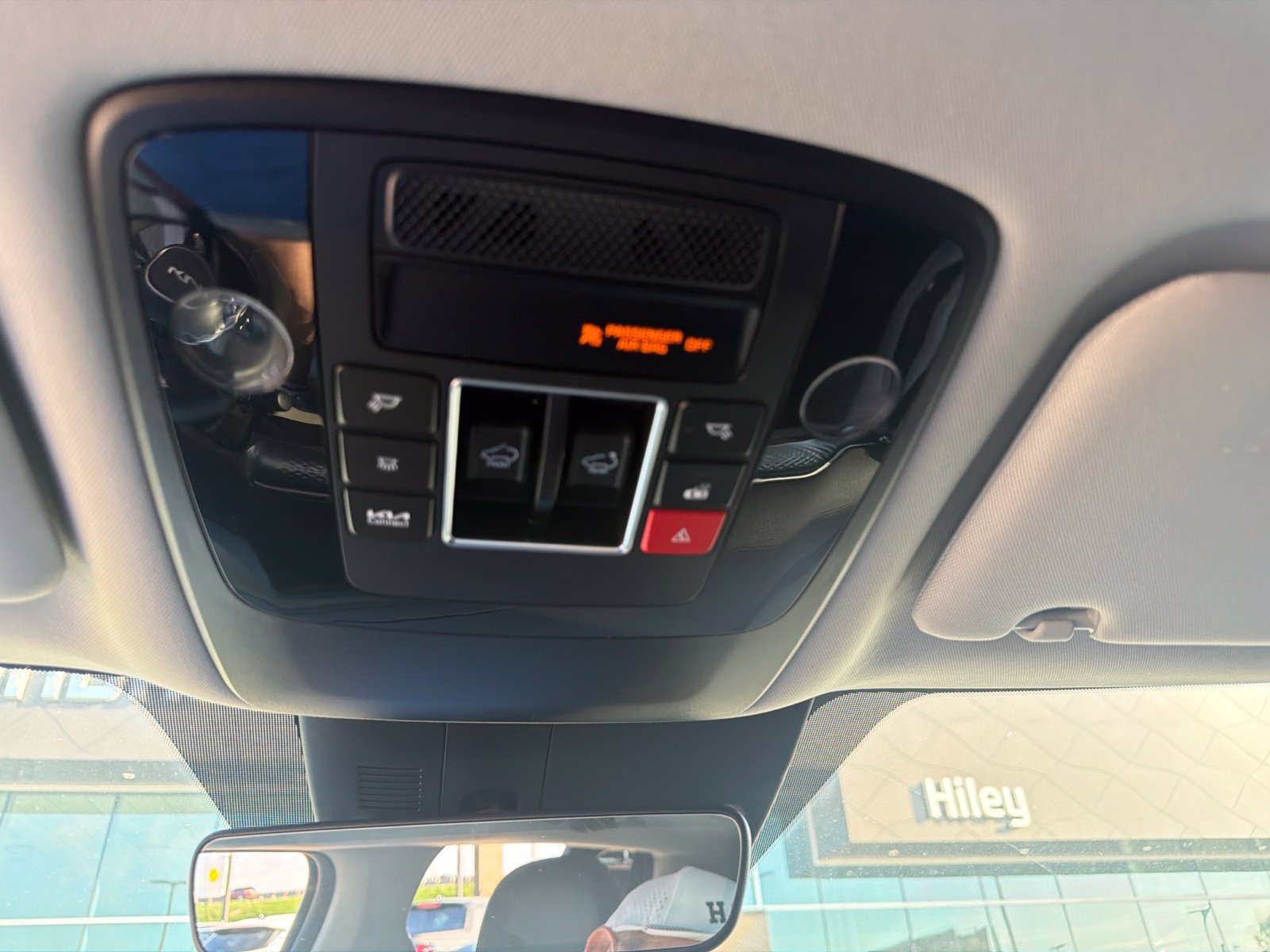 Used 2024 Kia Carnival SX Prestige FWD image 20