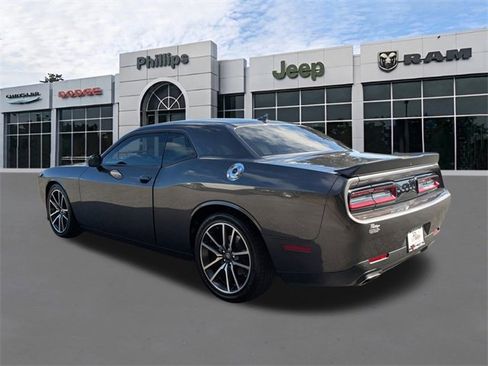 Certified 2023 Dodge Challenger GT w/ Plus Package image 5