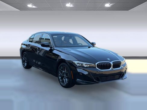 Used 2025 BMW 330i Sedan RWD image 7