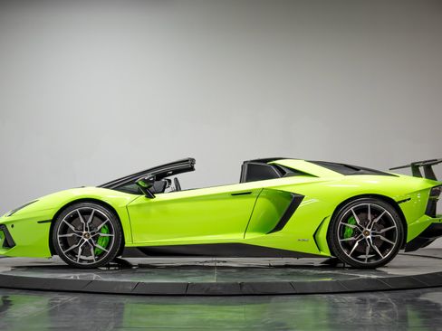 Used 2015 Lamborghini Aventador LP 700-4 image 28