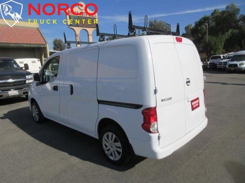 Used 2017 Nissan NV200 SV image 5
