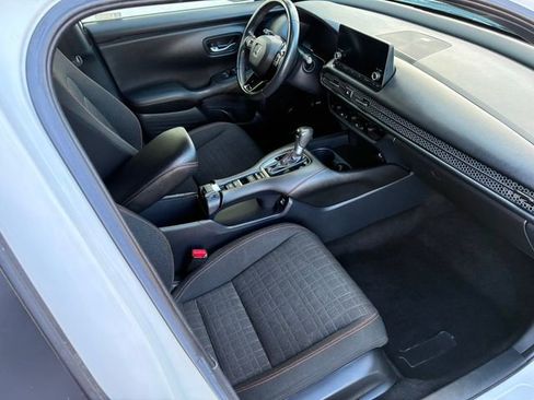 Used 2023 Honda HR-V Sport image 16