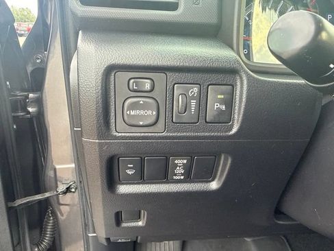 Used 2019 Toyota 4Runner Limited AWD/4WD image 28
