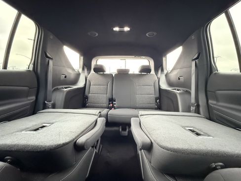 New 2026 Chevrolet Traverse LT w/ Driver Confidence Package image 33