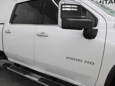 Used 2021 Chevrolet Silverado 2500 High Country w/ Z71 Off-Road Package image 29