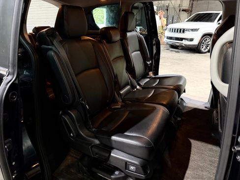 Used 2021 Honda Odyssey EX-L image 18