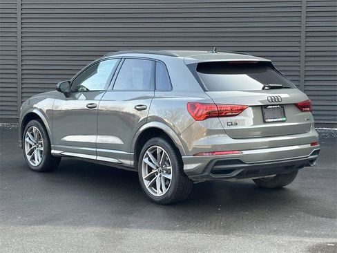 Used 2025 Audi Q3 2.0T Premium w/ Convenience Package image 3
