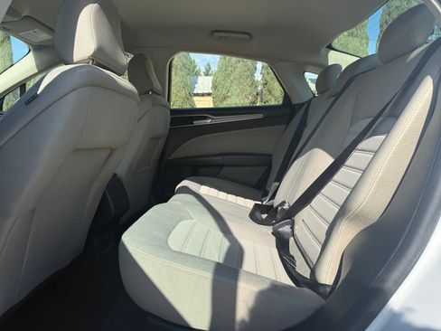 Used 2020 Ford Fusion S image 15