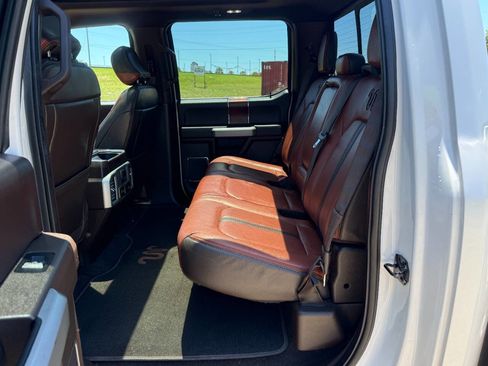 Used 2018 Ford F150 King Ranch w/ Equipment Group 601A Luxury RWD image 27