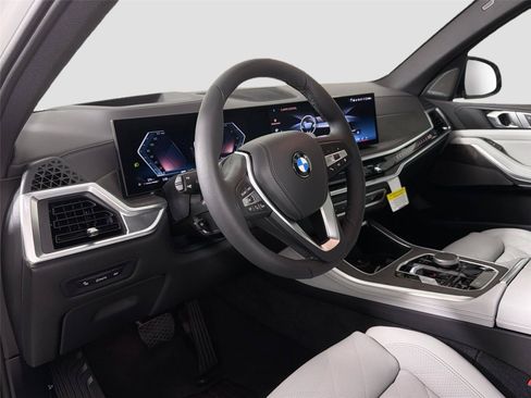New 2026 BMW X5 xDrive40i AWD/4WD image 9