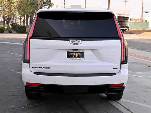 Used 2021 Cadillac Escalade ESV Sport w/ Driver Assist Tech Package RWD image 6