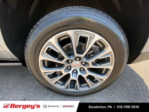 New 2026 GMC Yukon Denali w/ Denali Reserve Package AWD/4WD image 35