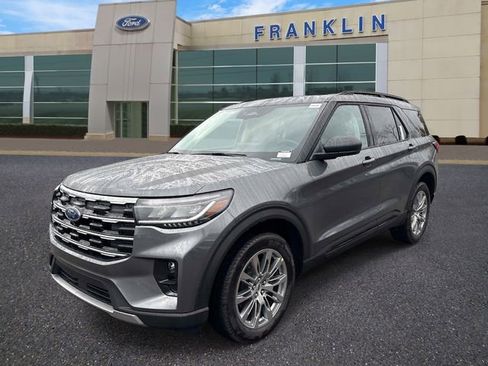 New 2026 Ford Explorer Active w/ Active Comfort Package AWD/4WD image 3