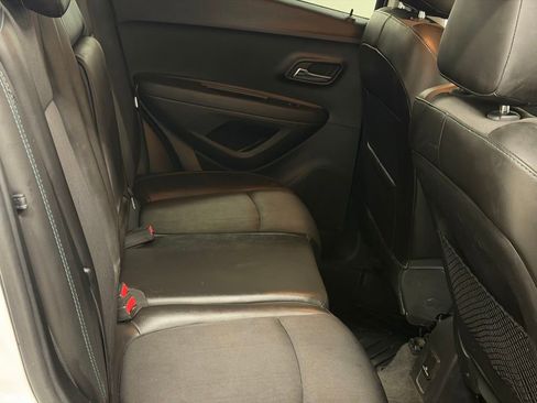 Used 2015 Chevrolet Trax LT w/ LT Plus Package image 12