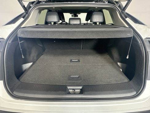 Used 2024 Nissan Ariya FWD image 31