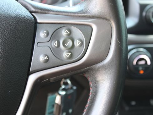 Used 2016 GMC Canyon SLE w/ All Terrain Adventure Package image 19