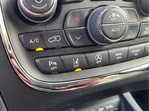 Used 2018 Dodge Durango GT w/ Technology Group image 33