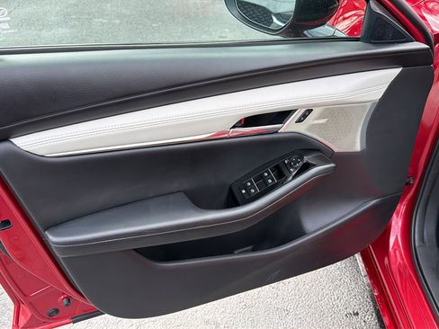 Used 2025 MAZDA MAZDA3 2.5 Turbo Sedan w/Premium Plus image 10