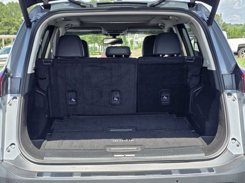 Used 2023 Nissan Rogue SL w/ SL Premium Package FWD image 29