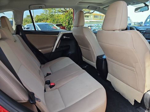 Used 2015 Toyota RAV4 XLE AWD/4WD image 11