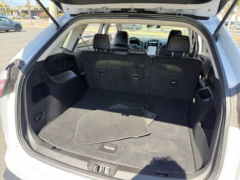 Used 2024 Ford Edge SEL image 21