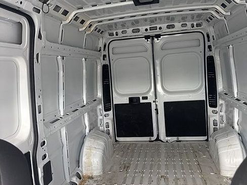 Used 2026 RAM ProMaster 2500 w/ Convenience Group FWD image 11