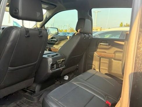 Used 2019 GMC Sierra 1500 SLT w/ SLT Premium Plus Package AWD/4WD image 7