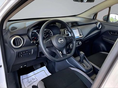 Used 2025 Nissan Versa S FWD image 14