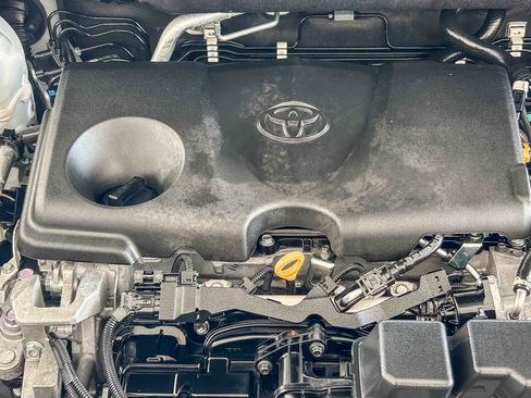 Used 2022 Toyota RAV4 XLE w/ Convenience Package AWD/4WD image 27