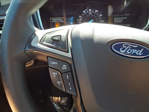 Used 2020 Ford Fusion SE FWD image 30
