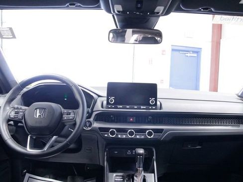 Certified 2025 Honda CR-V Sport image 18