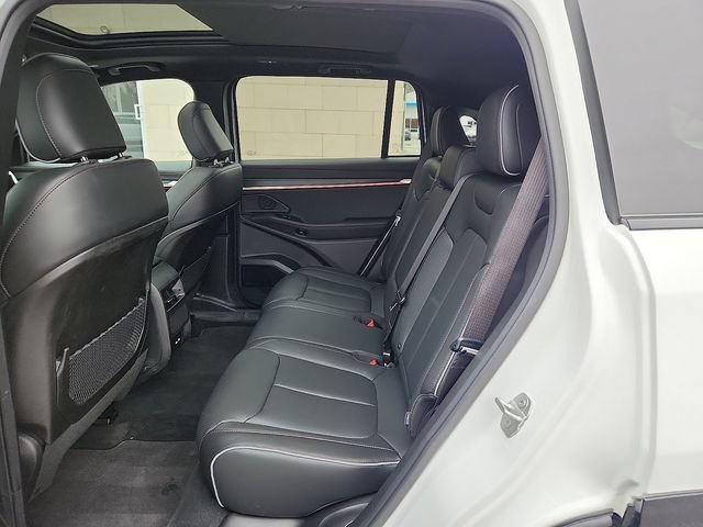 Used 2025 Jeep Wagoneer S Limited AWD/4WD image 10
