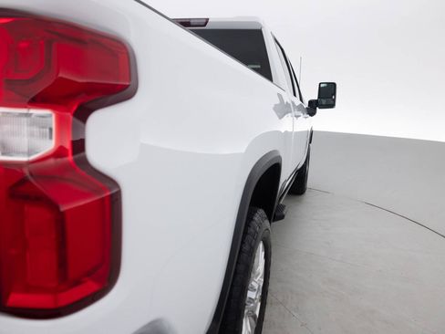 Used 2023 Chevrolet Silverado 2500 High Country w/ Z71 Off-Road Package AWD/4WD image 14