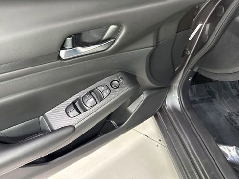 Used 2021 Nissan Altima 2.5 S FWD image 9
