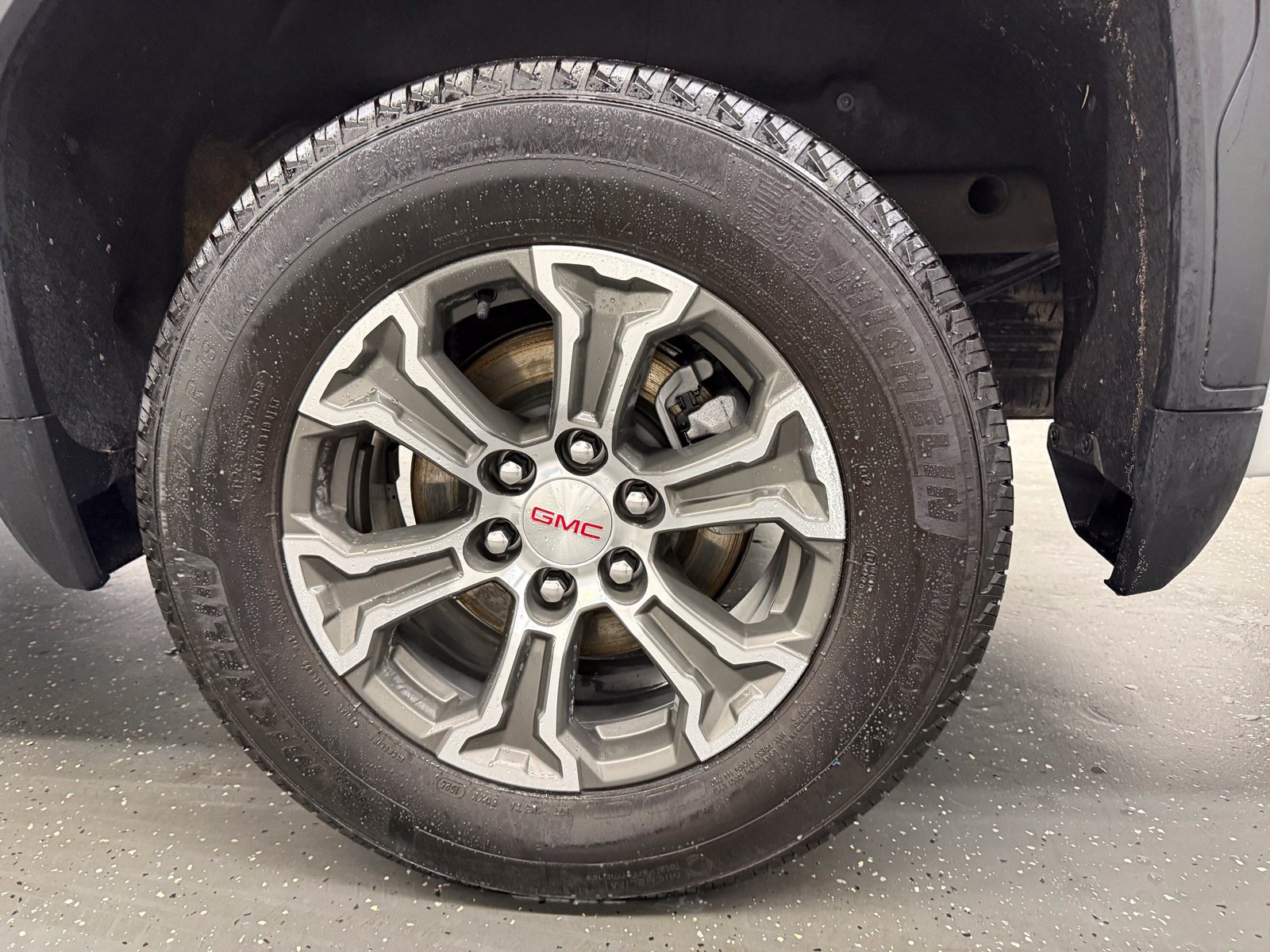 Used 2025 GMC Sierra 1500 SLT AWD/4WD image 19