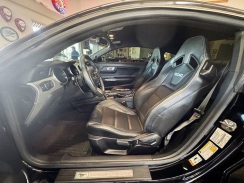 Used 2019 Ford Mustang GT Premium image 11