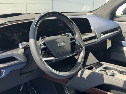 New 2026 Cadillac Vistiq Premium Luxury image 17