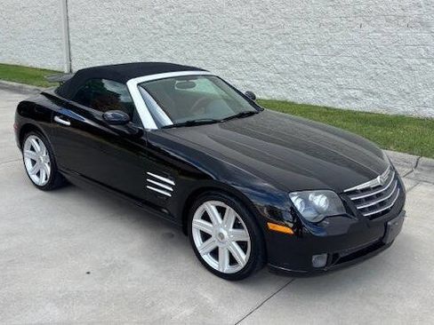 Used 2005 Chrysler Crossfire Limited image 26